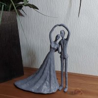WEDDING DANCE Elur Iron Figurine 19cm Grey Shimmer