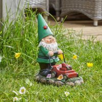 Smart Garden Elvedon Figurines Mowing Wilf