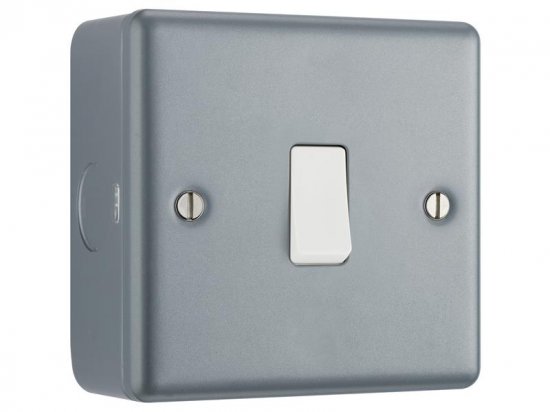 Masterplug Metal Clad 1-Gang 2-Way Light Switch